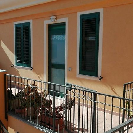 Appartamento In Paese A Santa Teresa Di Gallura Exterior photo