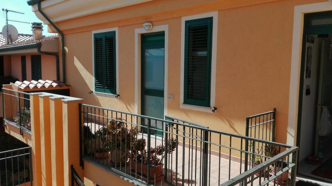 Appartamento In Paese A Santa Teresa Di Gallura Exterior photo